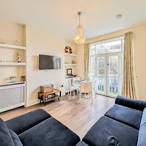 town-centre-house-for-6-guests.bournemouth-hotels.org/