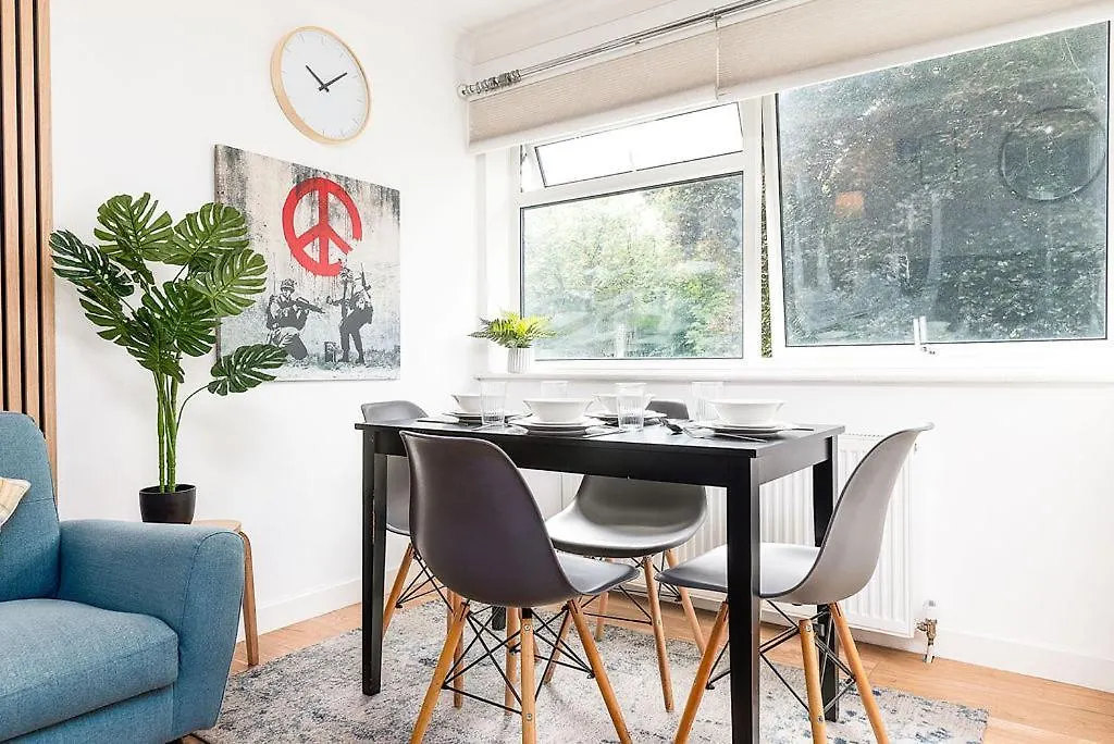 Cozy 3-Bedroom Flat Opposite Forest Recreation Ground Nottingham United Kingdom