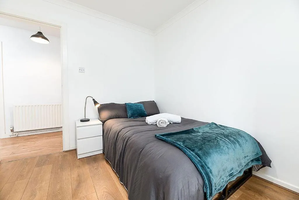 Cozy 3-Bedroom Flat Opposite Forest Recreation Ground Nottingham 0*,